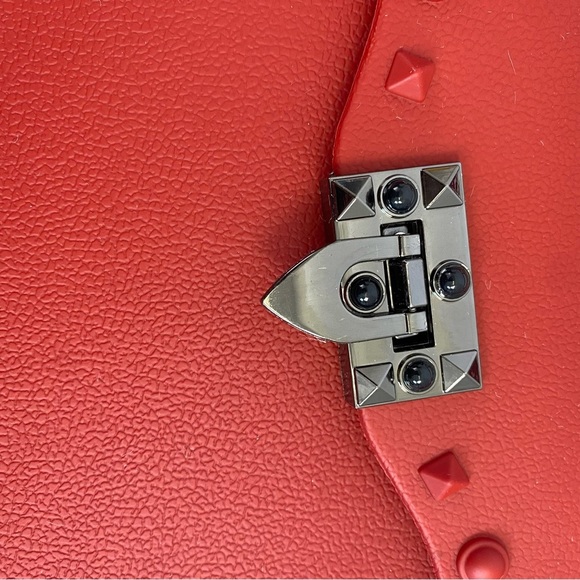 Red Silicone Studded Crossbody Bag - Picture 8 of 9